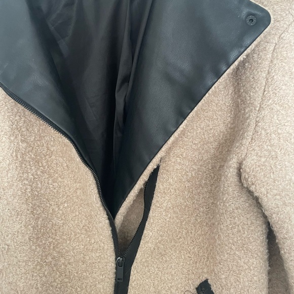 Sheep coat - Picture 5 of 5